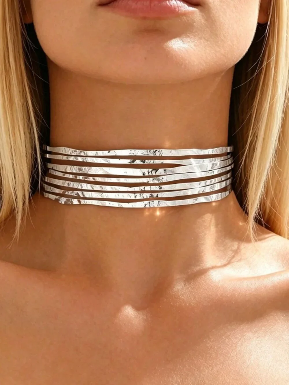 Silver Elegant Women's Multi-Layer Hammered Texture Geometric Line Open Choker